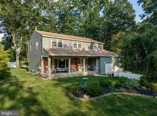 150 Squirrel Tree Ln, Mount Laurel, NJ 08054