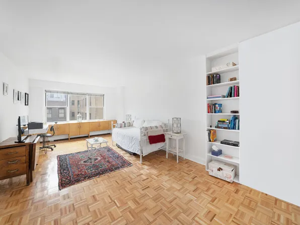 308 West 103rd Street 5C image 2 of 5