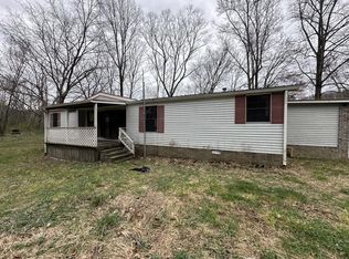 1227 Brushy Rd, Centerville, TN 37033