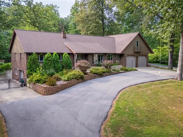 982 N Hills Dr, Cape Girardeau, MO 63701