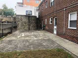 105 Wakefield Ave, Yonkers, NY 10704