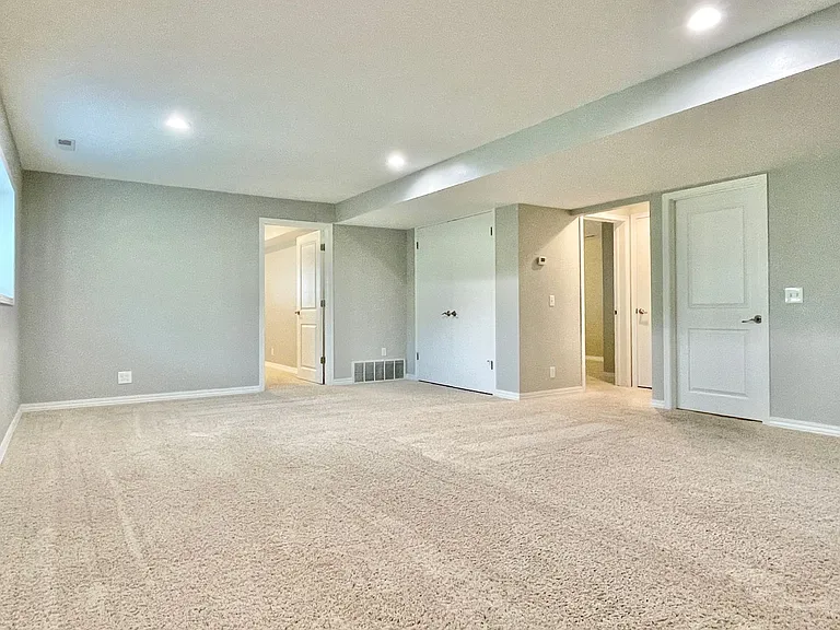 1403 Northridge Dr — Photo 3