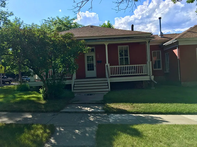 402 N Ewing St — Photo 12