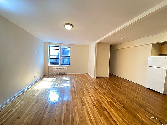 2nd image of 8330 118th St APT 5R