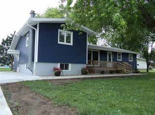 3263 E 15th Ave, Columbus, NE 68601