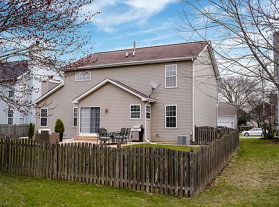 2nd image of 2241 Cheshire Dr