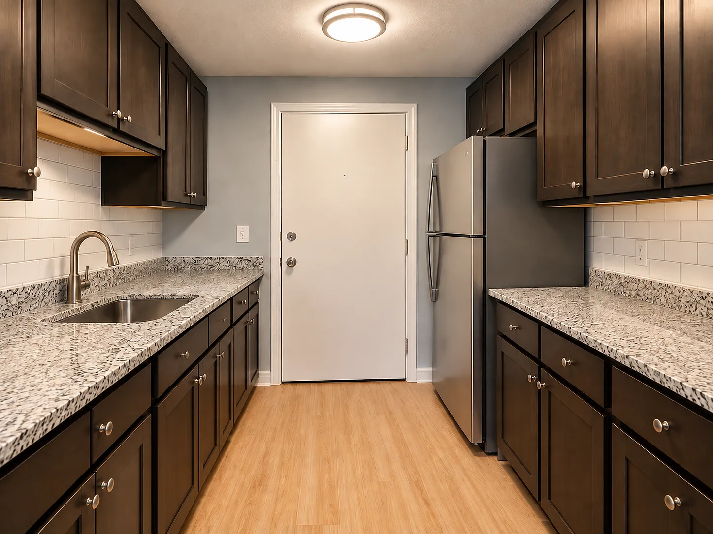 2 bed, 700 sqft, $2,500 — Photo 2