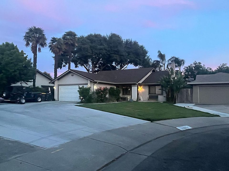 2nd image of 2930 Moss Creek Ct