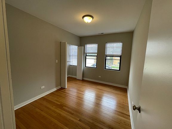 5th image of 5454 N Sawyer Ave