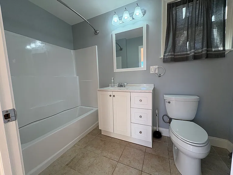 434 Washington Ave #1 — Photo 6