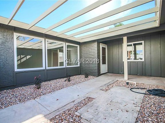 4th image of 3747 Casa Colorado Ave