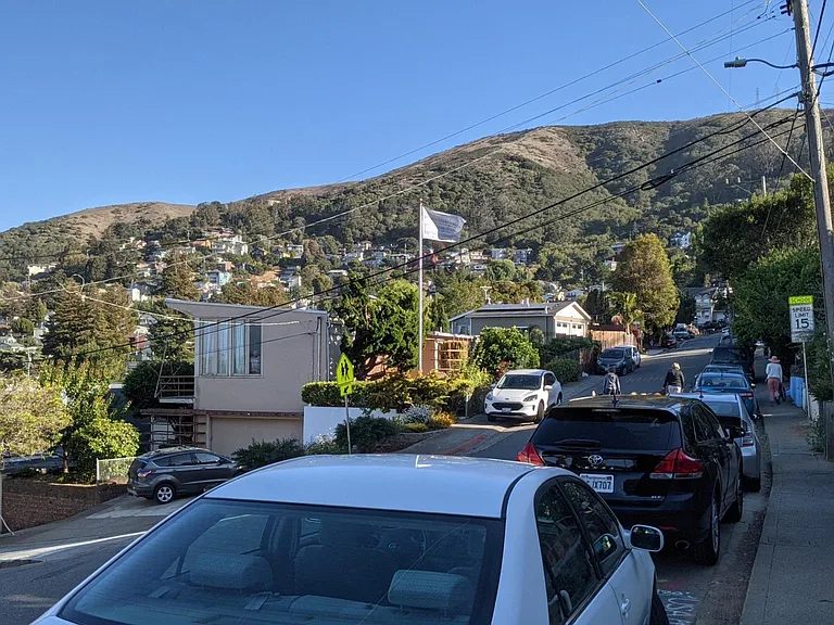 460 Mariposa St — Photo 22