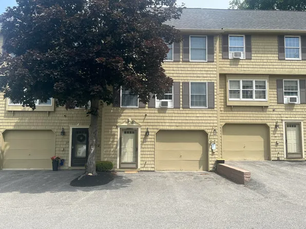 35 Royal Oaks Drive #44, Auburn, ME 04210