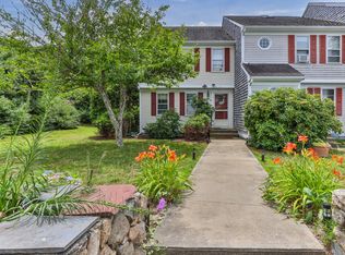 29A Woodview Dr, Falmouth, MA 02540