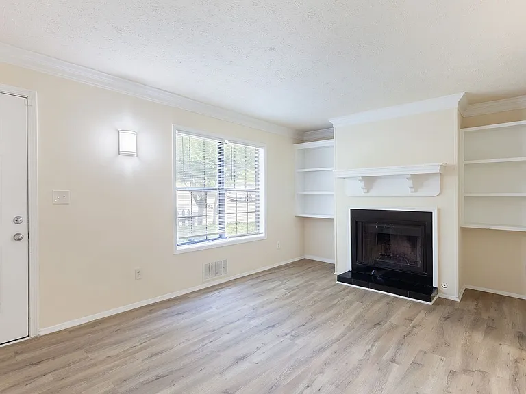 3109 Destin Cir — Photo 4