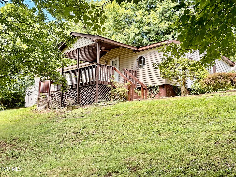 1st image of 3327 Horseshoe Dr