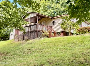 3327 Horseshoe Dr, Kingsport, TN 37663