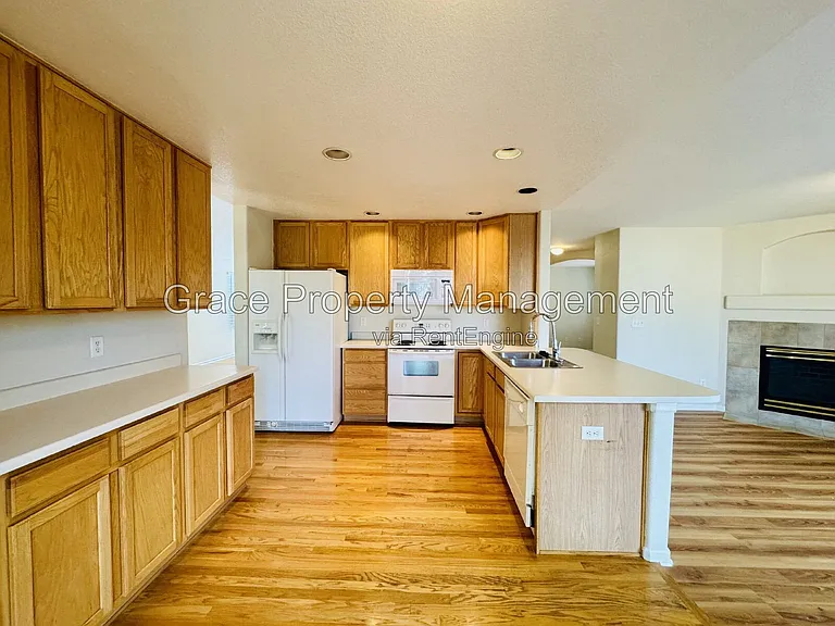 14337 Austin Ct — Photo 4