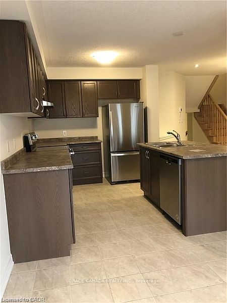 Hamilton Townhouse for rent - 3 Bedrooms — photo 5