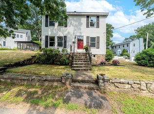 2 Scenic Rd, Peabody, MA 01960