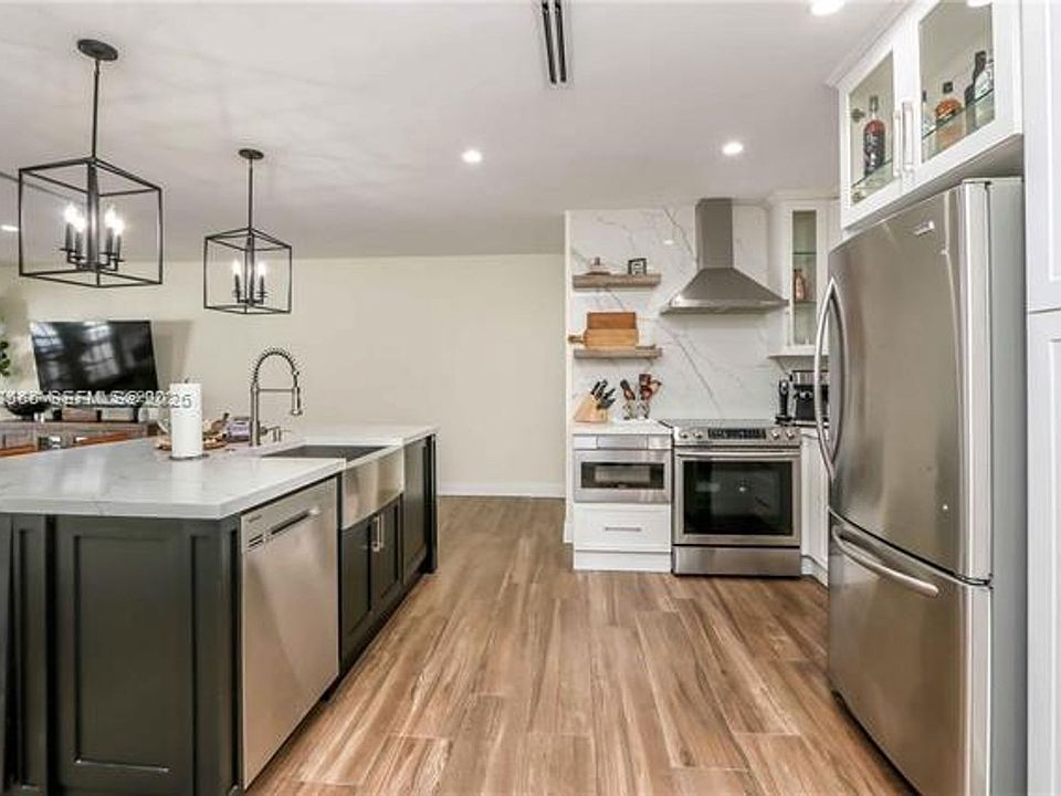 1st image of 16509 Fox Den Ct Unit 16509