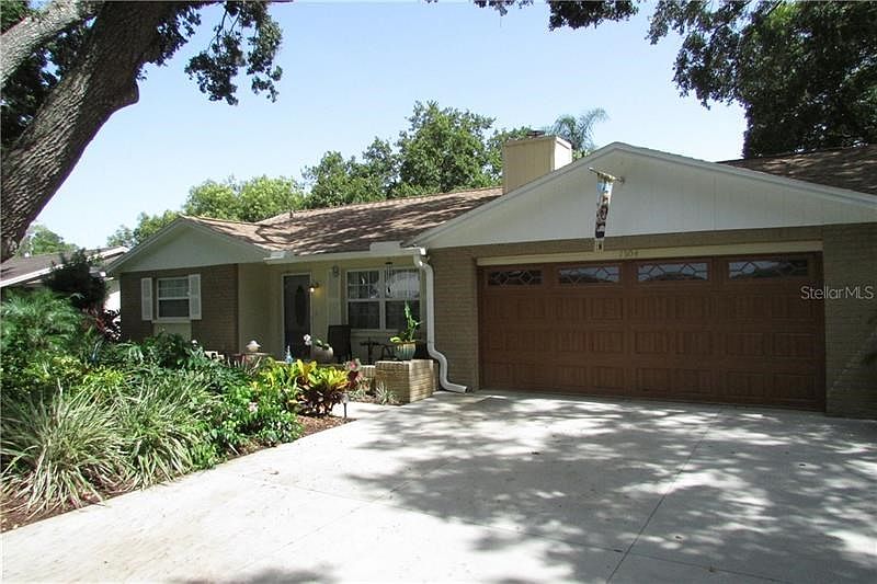 Awesome Curb Appeal!