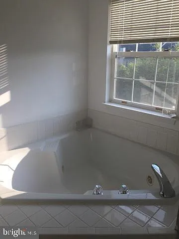 6565 Kelsey Point Cir — Photo 9