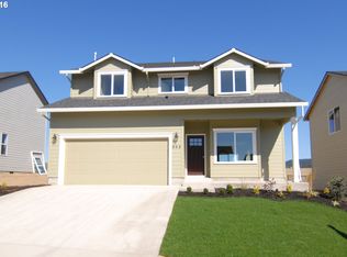 968 E 16th St, Lafayette, OR
