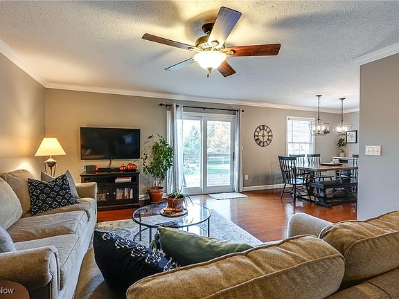 5th image of 1709 Andrew Ln