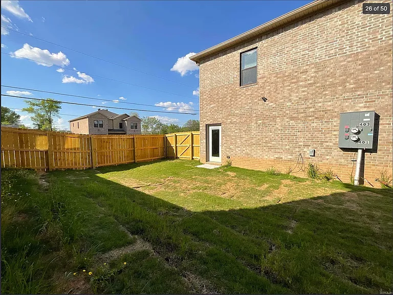 401 & 403 E Center St #401 — Photo 27