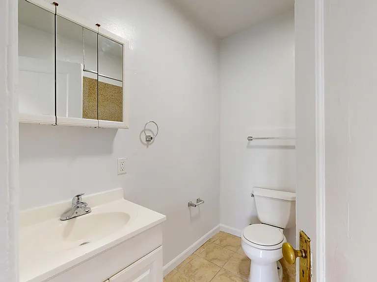 720 Jones St #27 — Photo 6