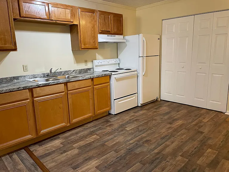 665 Live Oak Ave W #8 — Photo 2