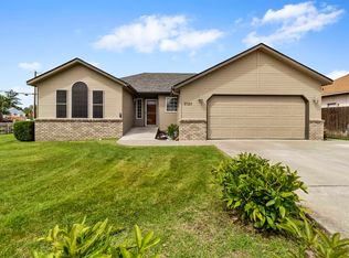 2020 W 21st Ct, Kennewick, WA 99337