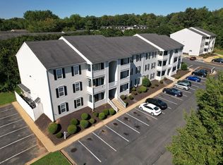 300 Commonwealth Ct APT A, Charlottesville, VA 22901