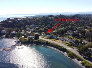218 Beach Dr, Oak Bay, BC V8S 2M1