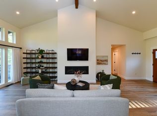 122 Bonniebrook Dr, Napa, CA 94558