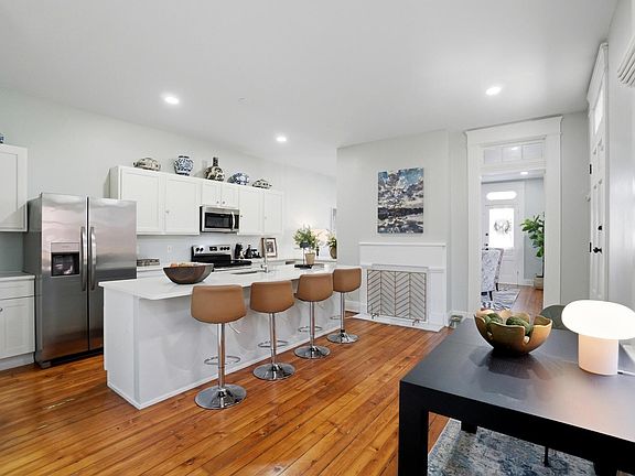 5th image of 515 W 9th St