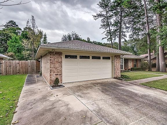3rd image of 9509 Castlebrook Dr