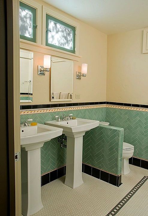 Master bathroom 