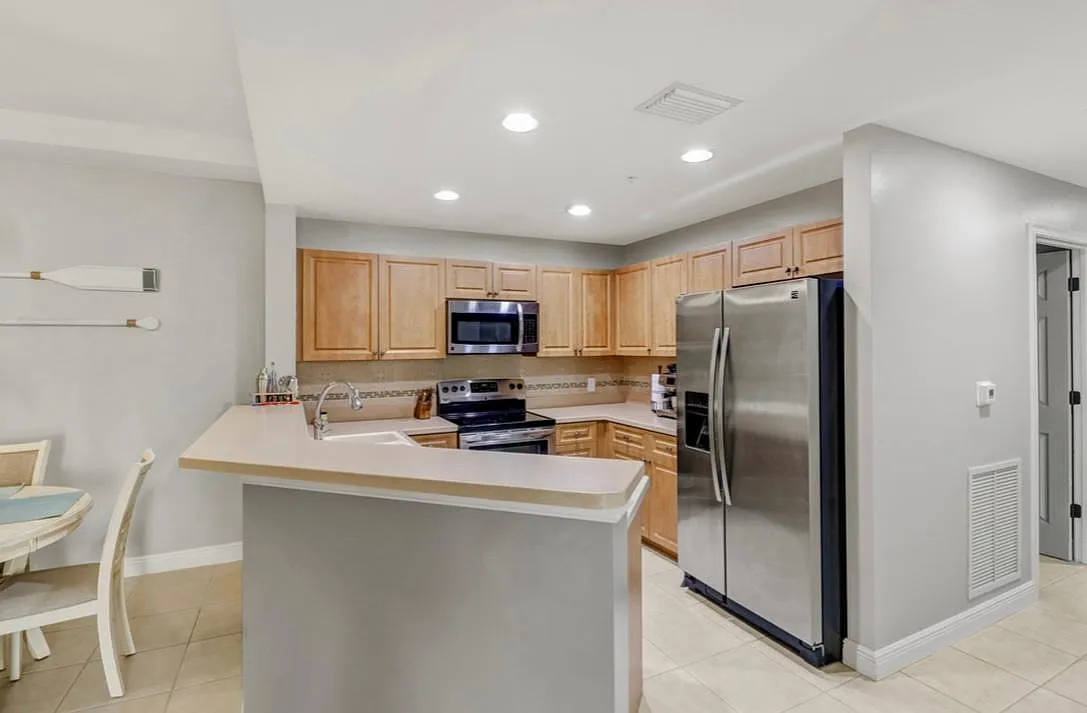 3944 Pomodoro Cir — Photo 4