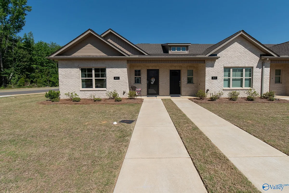 Building Photo - 400 Ronnie Dr #400