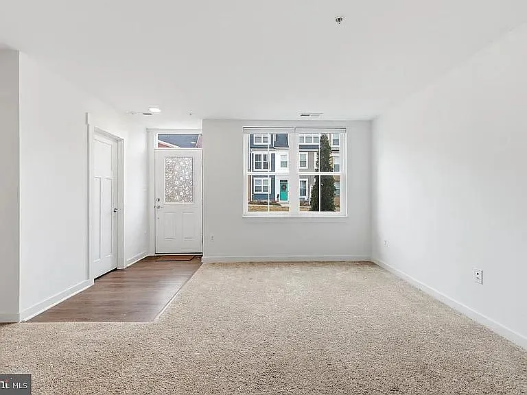 330 Furgeson Ln — Photo 28