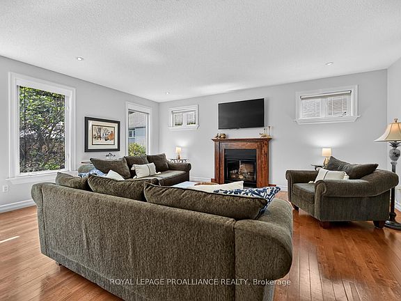 5th image of 1330 Cuthbertson Ave