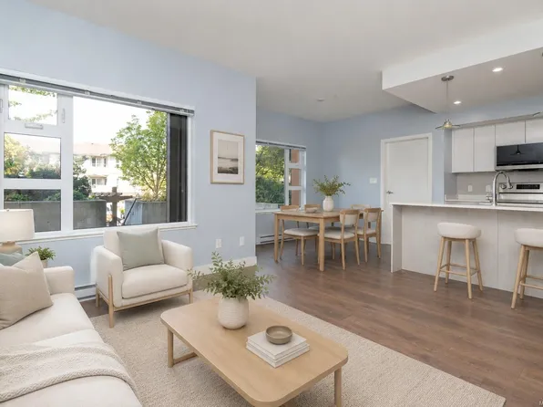 3333 Glasgow Ave #102, Saanich, BC V8X 1M5