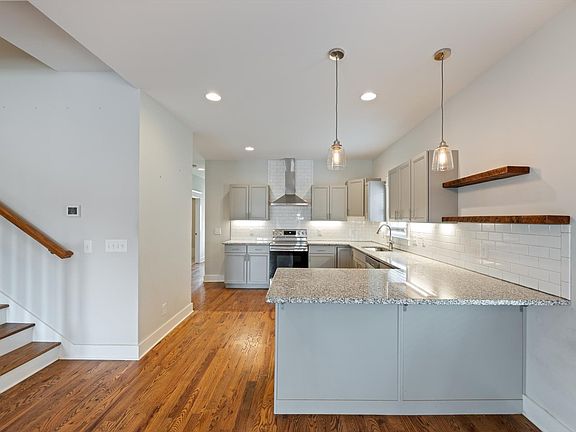 5th image of 1716 Underwood St