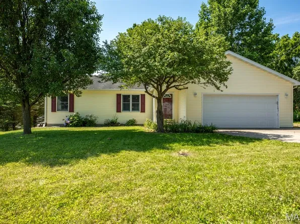 308 Washington St, Pawnee, IL 62558