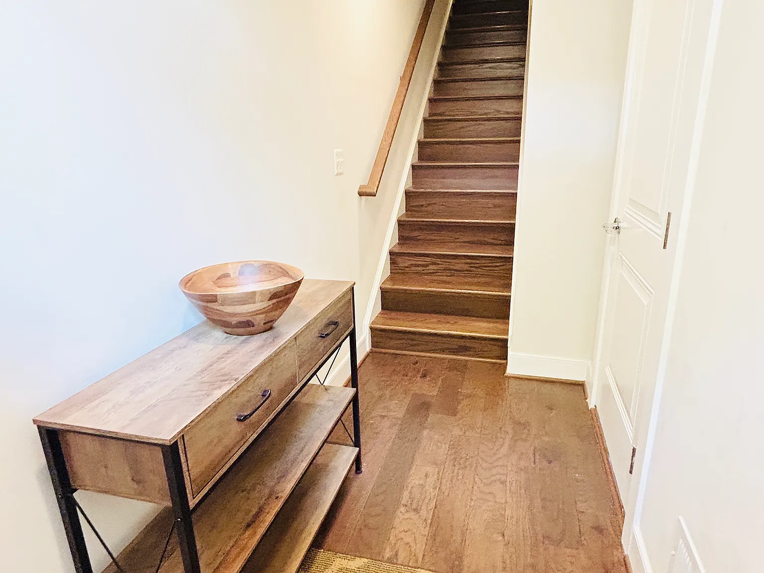 3 bed, 1791 sqft, $3,750 — Photo 3