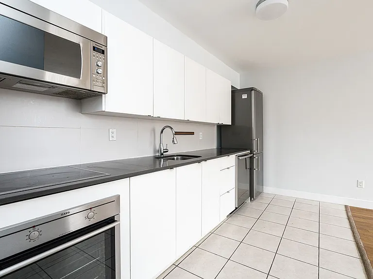 798 Richmond St W — Photo 101