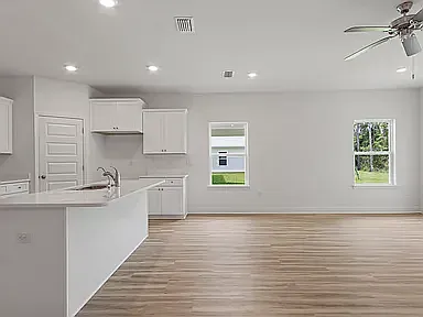 598 Hancock Way — Photo 9
