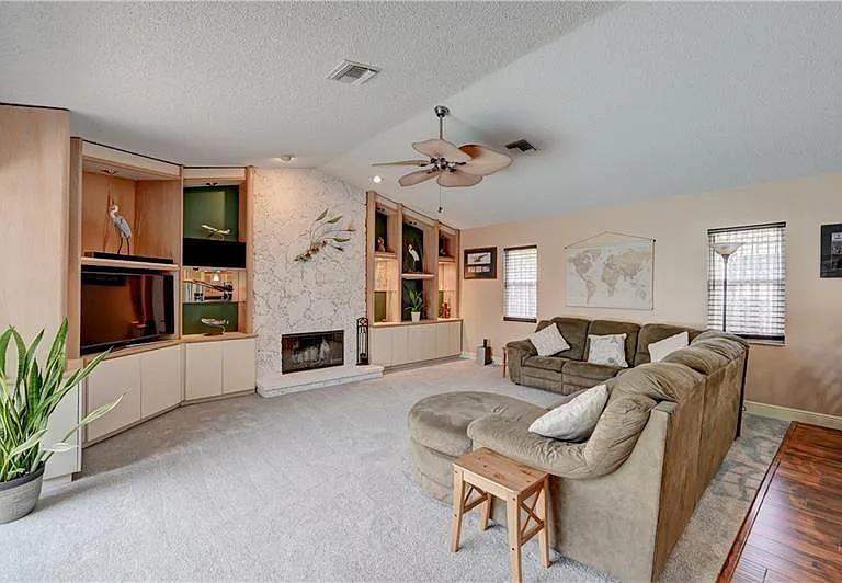 5088 NW 100th Ter — Photo 33